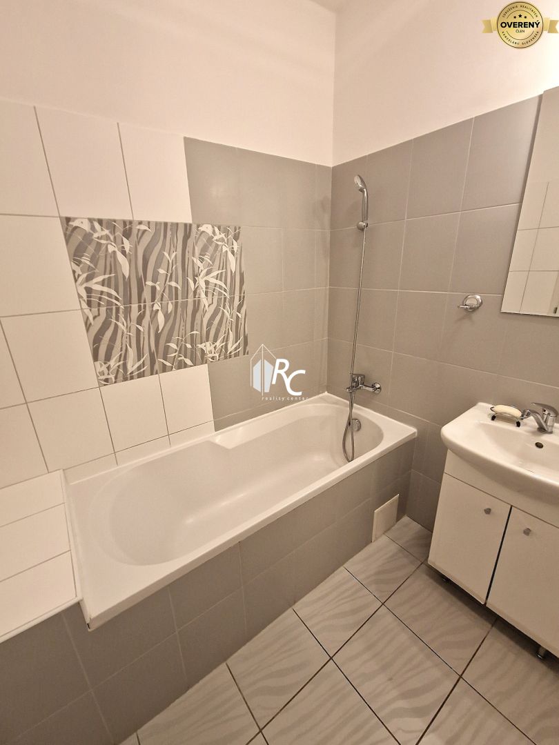 Rent One bedroom apartment, One bedroom apartment, Štúrovo nám., Marti