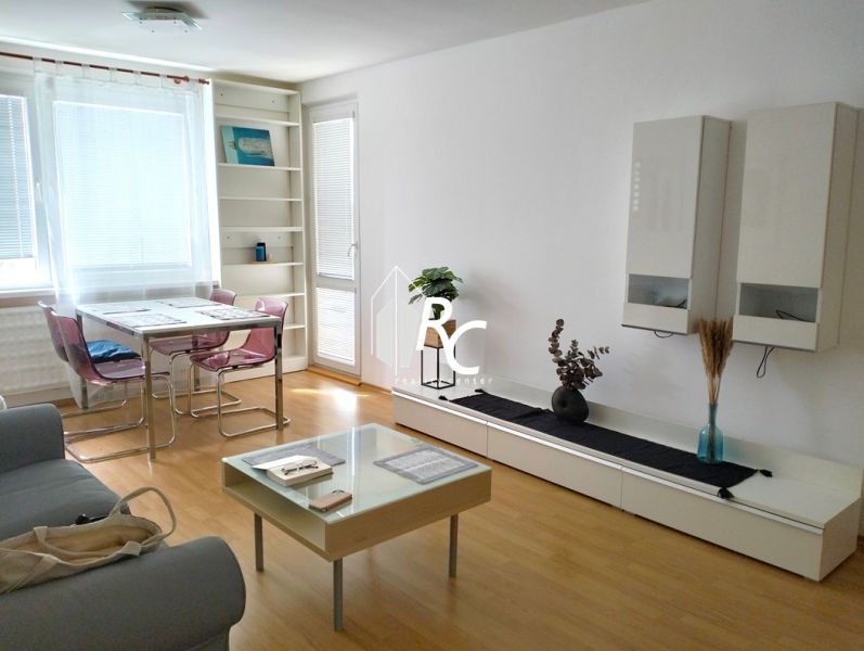 Renting a 3-room apartment, Martin - Ľadoveň